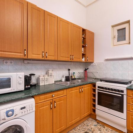 D8 Sphinx Apartman Budapesta Exterior foto