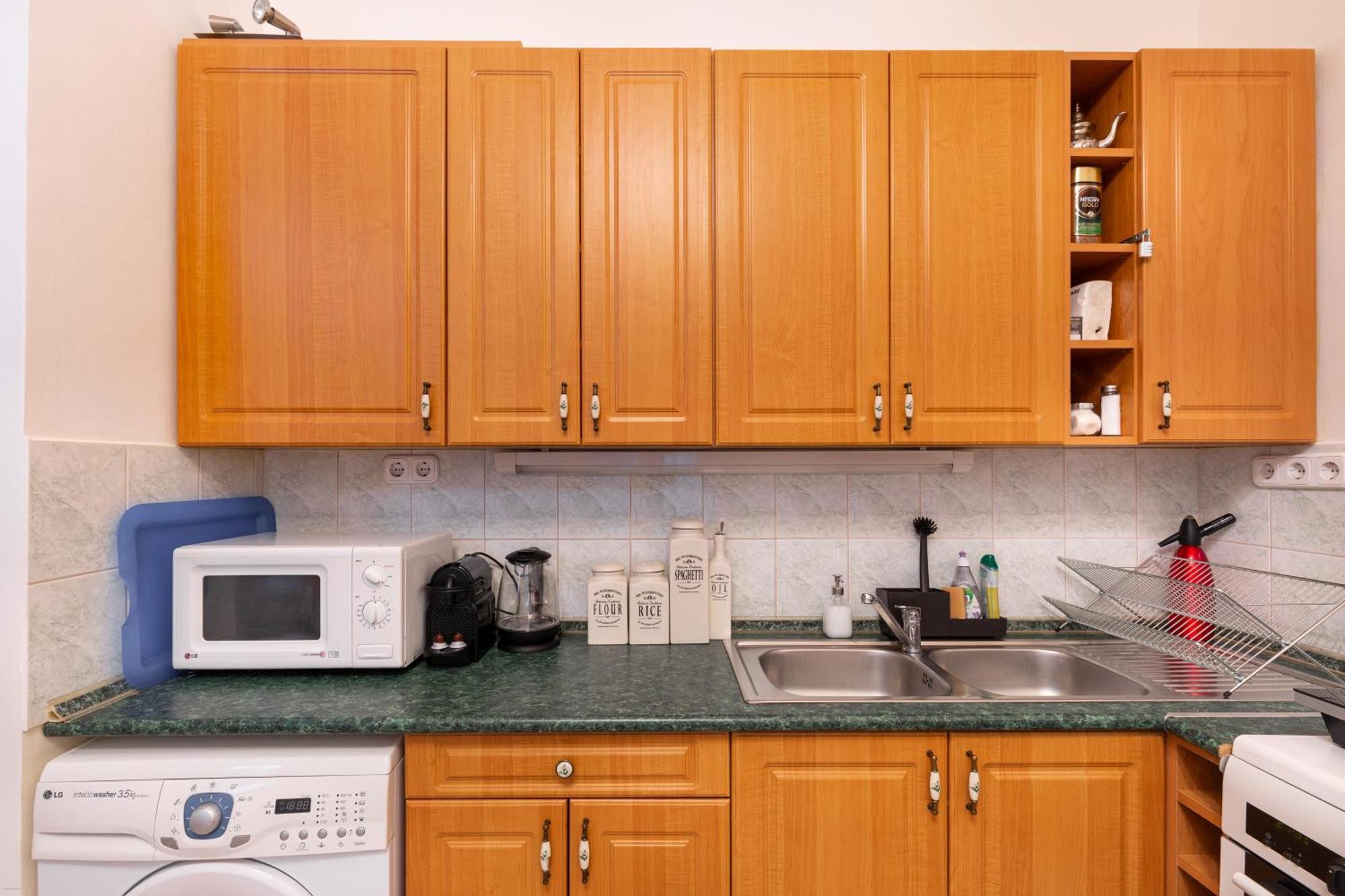 D8 Sphinx Apartman Budapesta Exterior foto